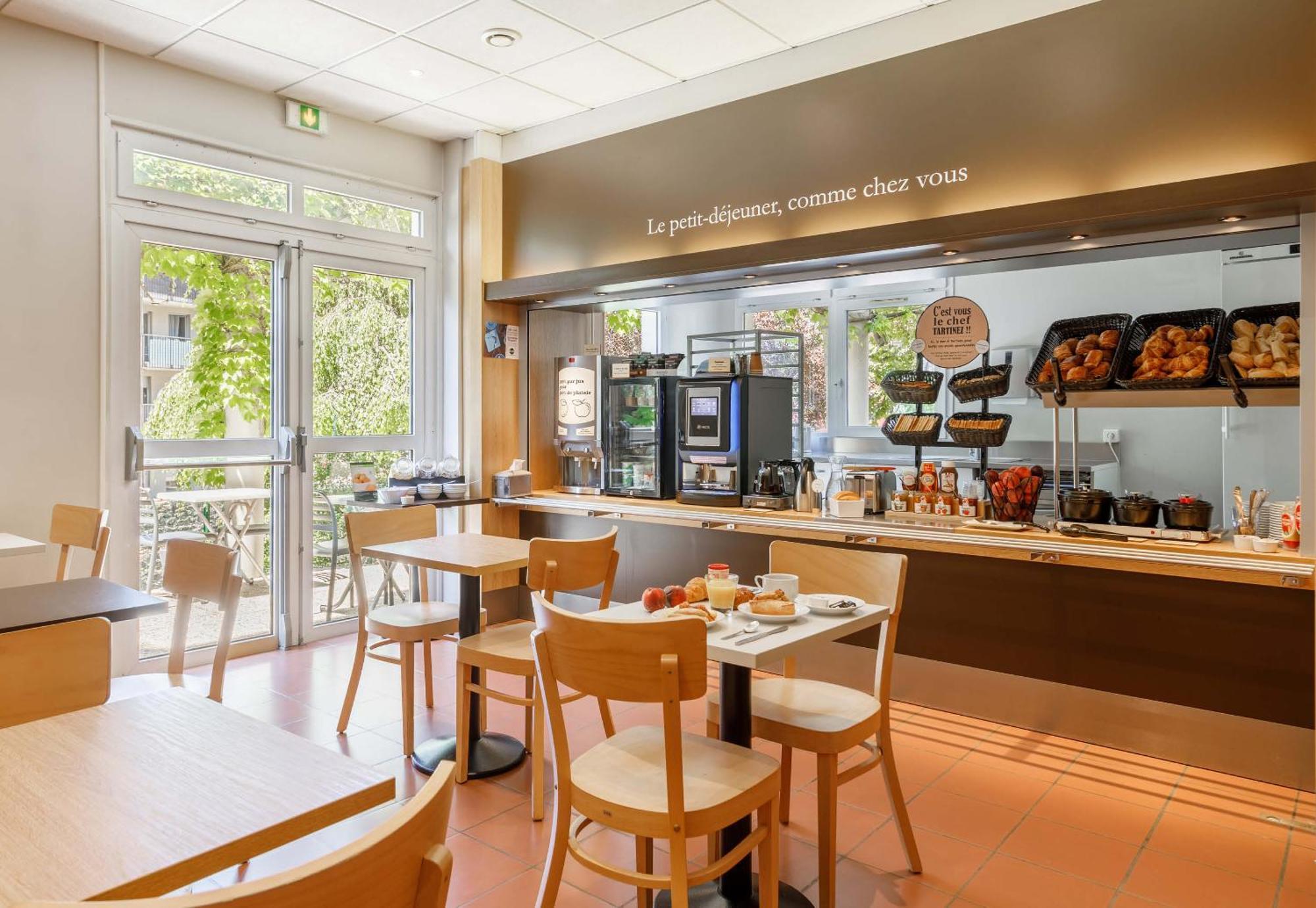 B&B Hôtel Le Puy-en-Velay Vals-pres-le-Puy Ngoại thất bức ảnh