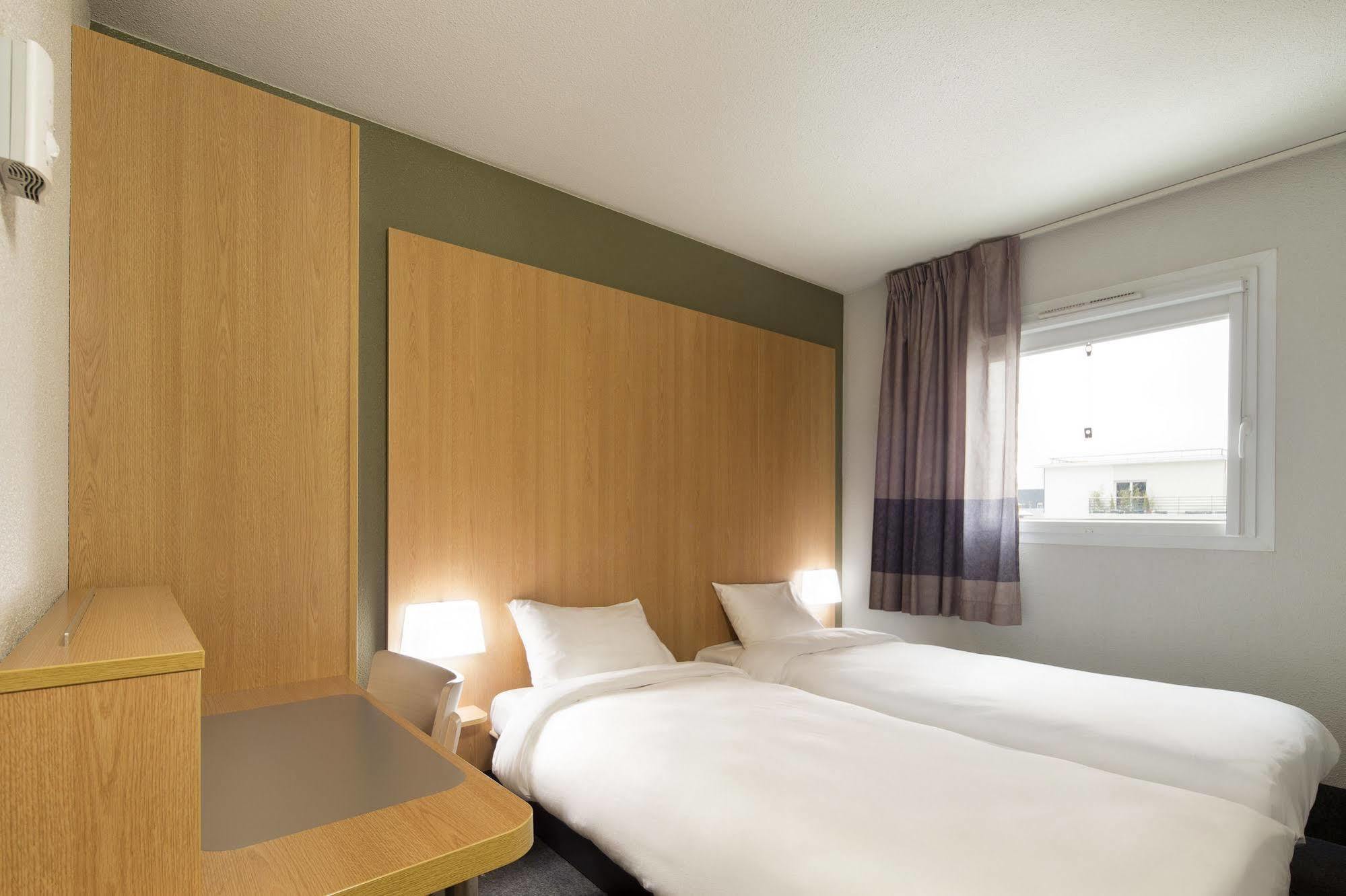 B&B Hôtel Le Puy-en-Velay Vals-pres-le-Puy Ngoại thất bức ảnh